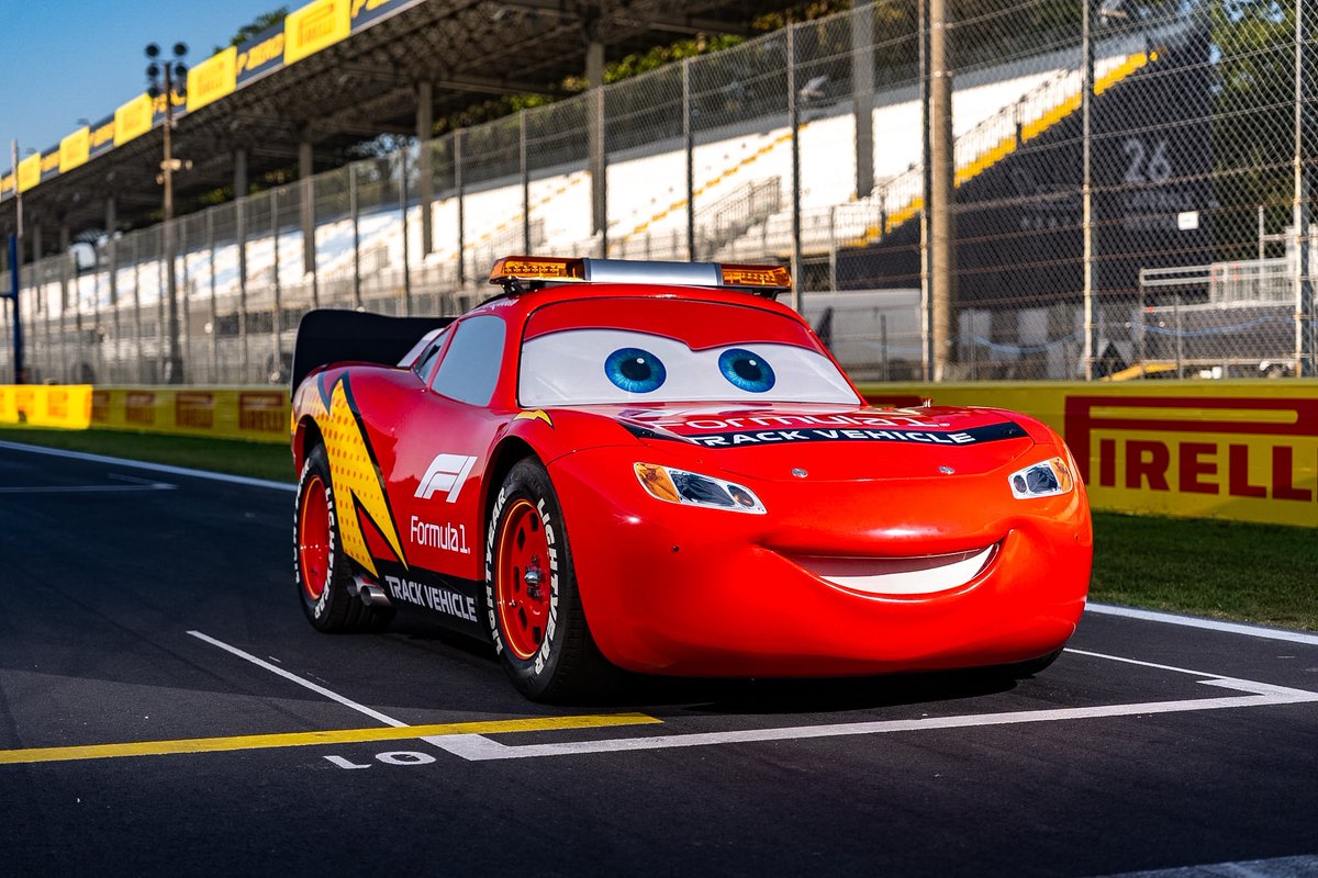 Motorsport_LAT's tweet photo. 😍👏 Más fotos de Rayo McQueen en Monza (nunca serán suficientes)
#F1 #ItalianGP #Monza #Cars #RayoMcQueen https://t.co/uJYmxr0ioh