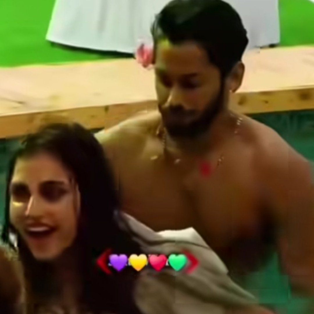introvert944188's tweet photo. @miah_sabir88873 @Baseer_Bob Wahh kya scene hai 🤣 https://t.co/dAXdF8p257