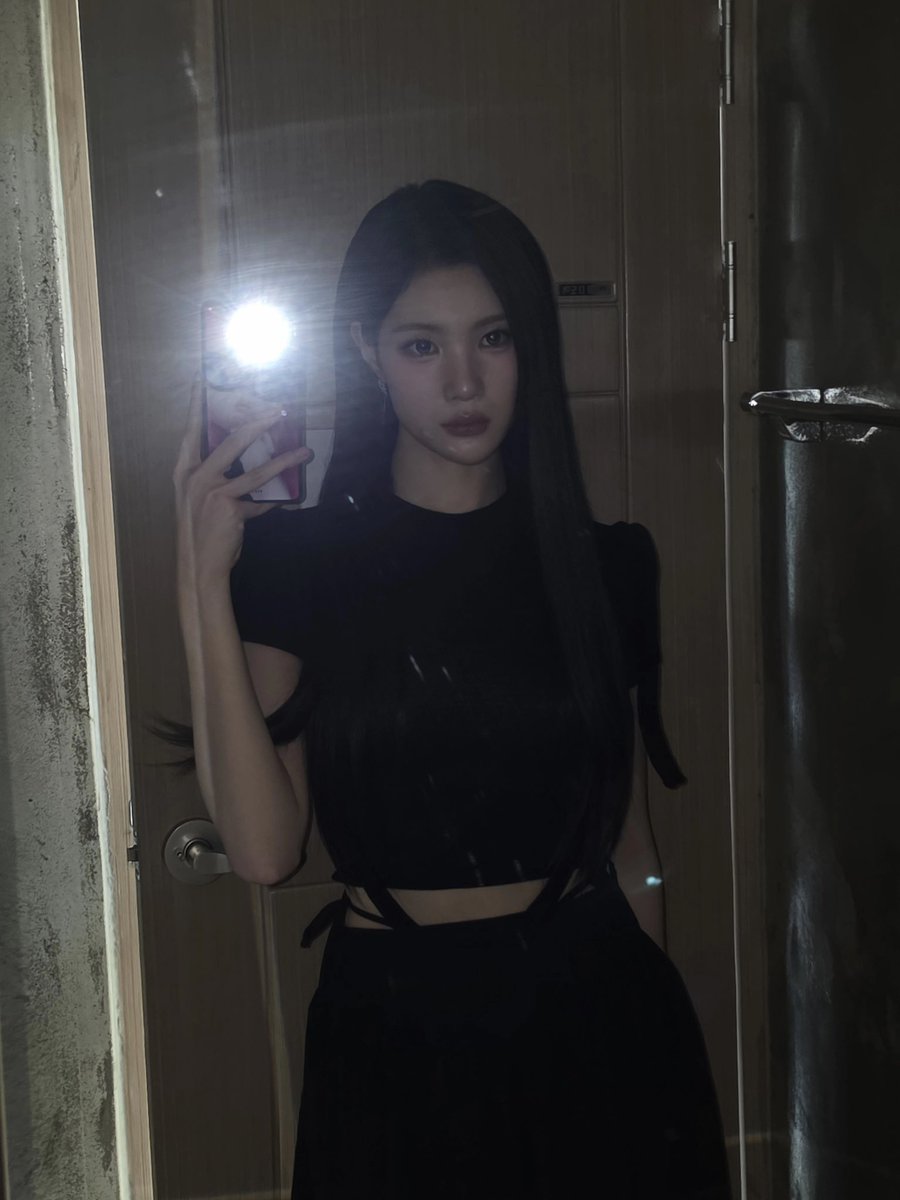 H2H_NEWS's tweet photo. 260903 JUUN WEVERSE POST

#Hearts2Hearts #하츠투하츠 #H2H
@Hearts2Hearts https://t.co/AGA8DlEaGC