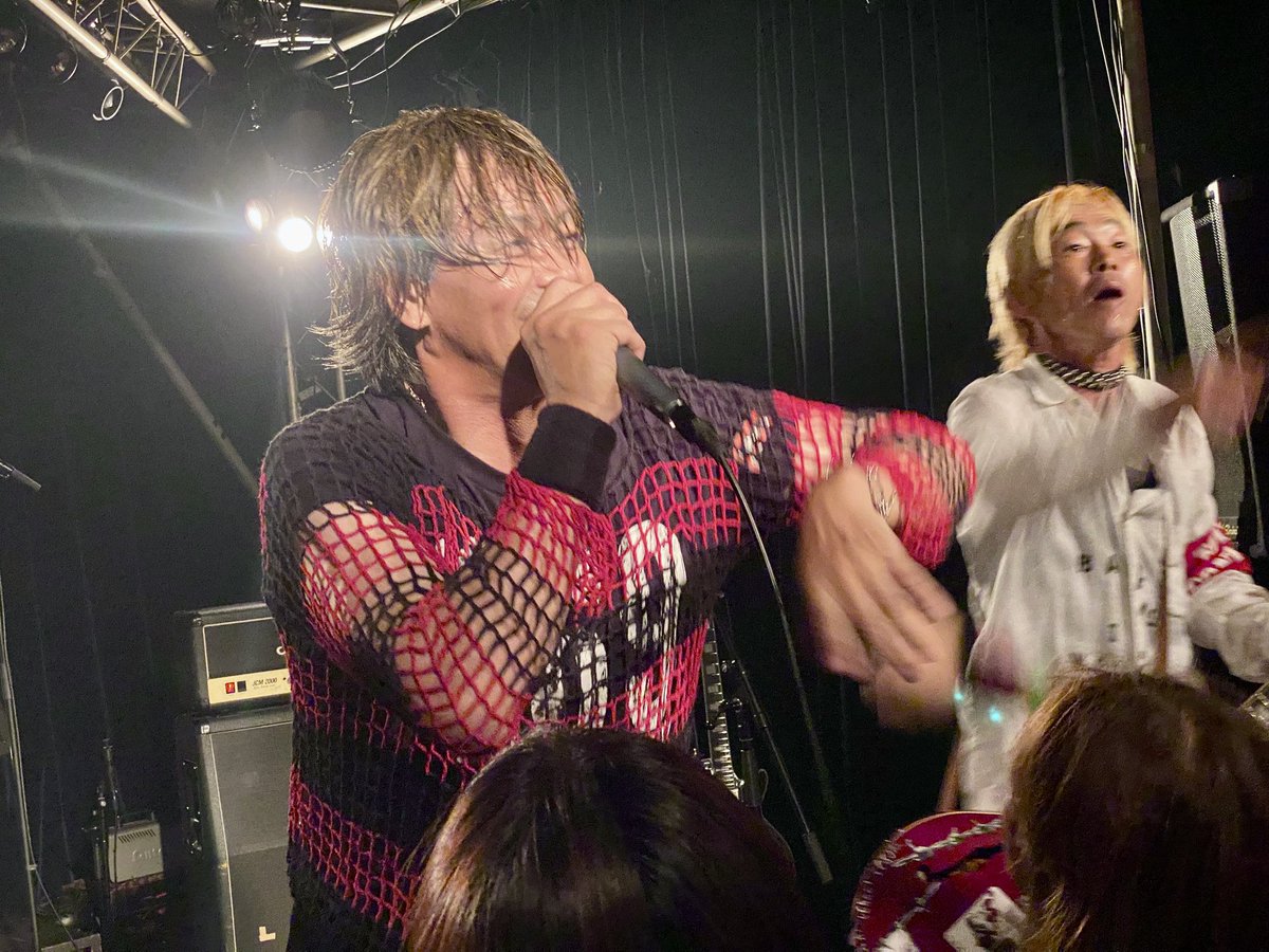migasolineki's tweet photo. 先に決まった、「SS名古屋に行く」という話を聞きつけて笑、今回の千葉はFUNGUSが誘ってくれました。主催のみなしご、かつにーには会えませんでしたが、温かいイベントで、ANGAもとてもよいハコでまた行きたい場所が増えました。お集まりの皆さま、ありがとうございました。 https://t.co/Alm90IOfYq