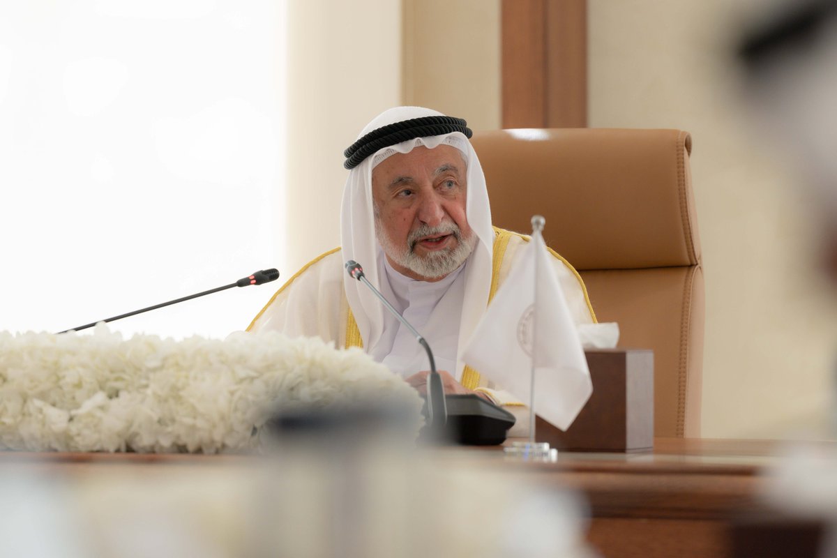 M0ATH's tweet photo. 🔴: امارة الشارقة بالامارات العربية المتحدة، وبتوجيات من حاكم الشارقة الشيخ "سلطان القاسمي" قررت رفع الحد الادنى للرواتب بحيث يكون 20000 درهم اماراتي والمستفيدين هم:

- رفع رواتب موظفي الحكومة ل 20 ألف درهم شهريًا كحد أدنى
- رفع رواتب المتقاعدين ل 20 ألف درهم شهريًا كحد أدنى
- رفع قيمة المساعدة الاجتماعية للأسر ل 20 ألف درهم كحد أدنى

ماشاء الله والله يستاهلون اخواننا في الامارات والشارقة