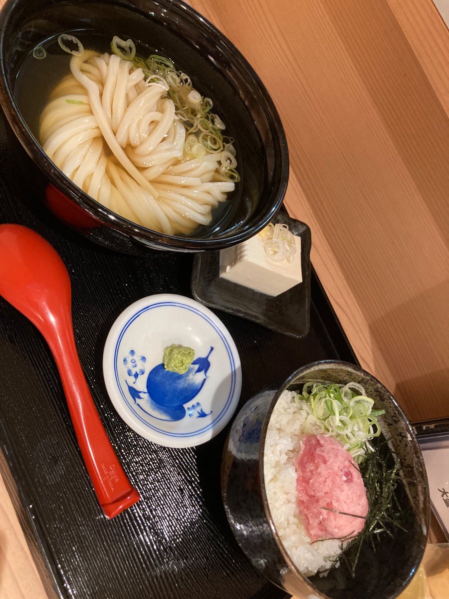 takuming222's tweet photo. 晩御飯😋げふ、美味かったです。 https://t.co/z8WRfxe3Kh