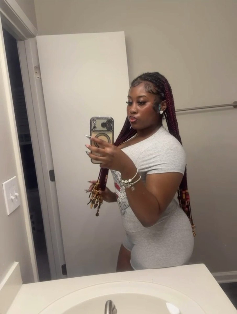 bighettobooty's tweet photo. Feel thicker u think so? #ebony #nsfwtwtًً https://t.co/jiUDRmr2uC