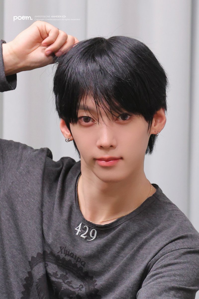 writeuapoem's tweet photo. 260903 사운드웨이브

#나캠든 #KAMDEN #앰퍼샌드원
#나두빈 #カムデン #AMPERSANDONE https://t.co/LklhaqxmfC