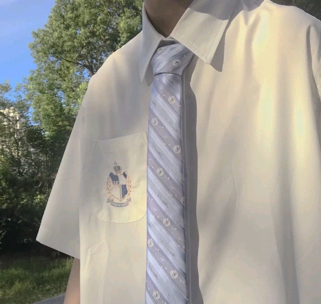 lemonsandgaming's tweet photo. On my way to school! https://t.co/Ybgx6crTBP