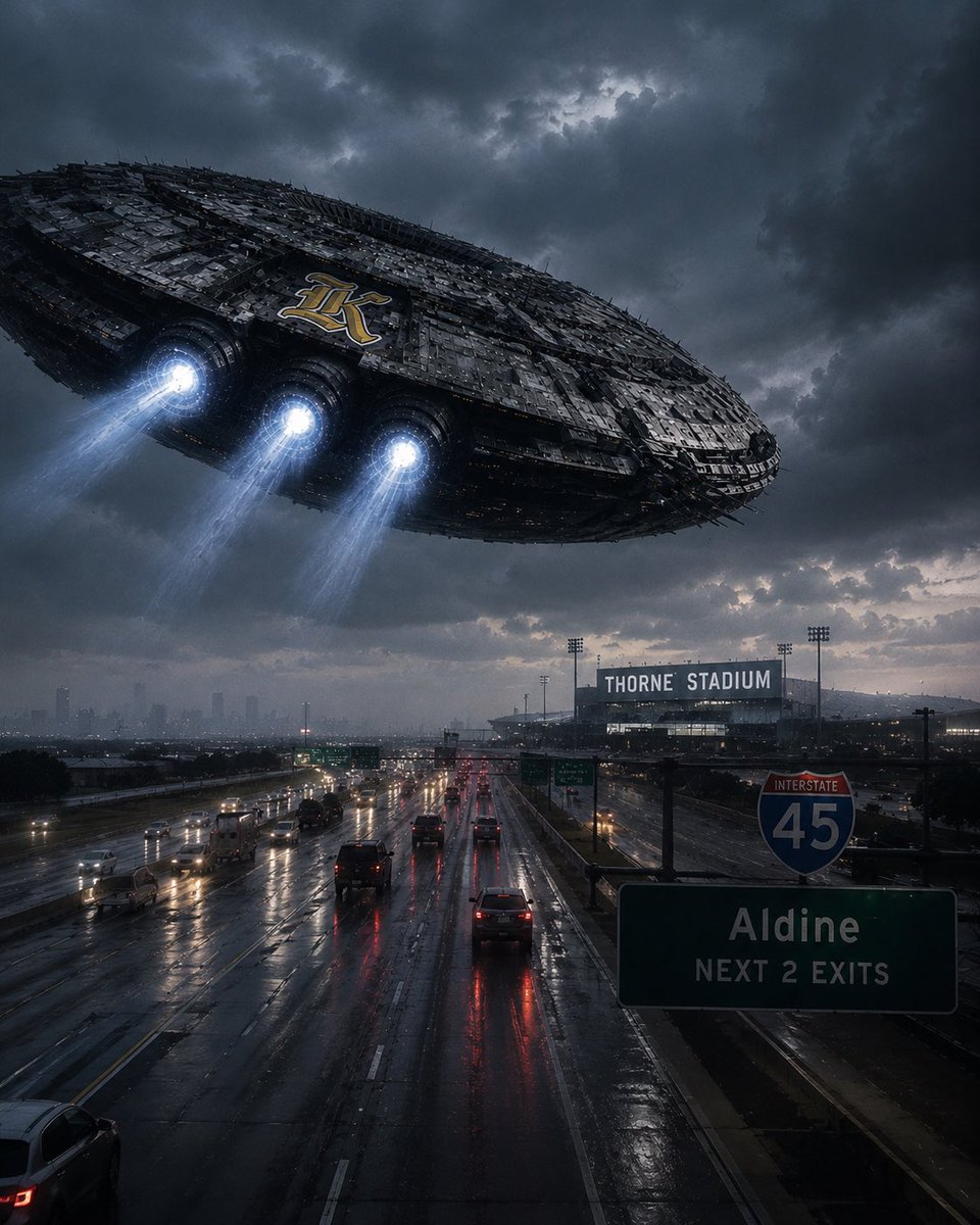 KleinFootball25's tweet photo. I little rain 🌧️ not about to stop “The Battle for I-45”!!! 

#TheMothersh1p arrives September 4th at 7 p.m. 

Thorne Stadium 

The Evaluation Continues 🚀♾️🛸
 
We accept no terms of surrender. 
@dctf @DCTXStreaming @ihss_houston @texashsfootball https://t.co/4wGyxe45cd