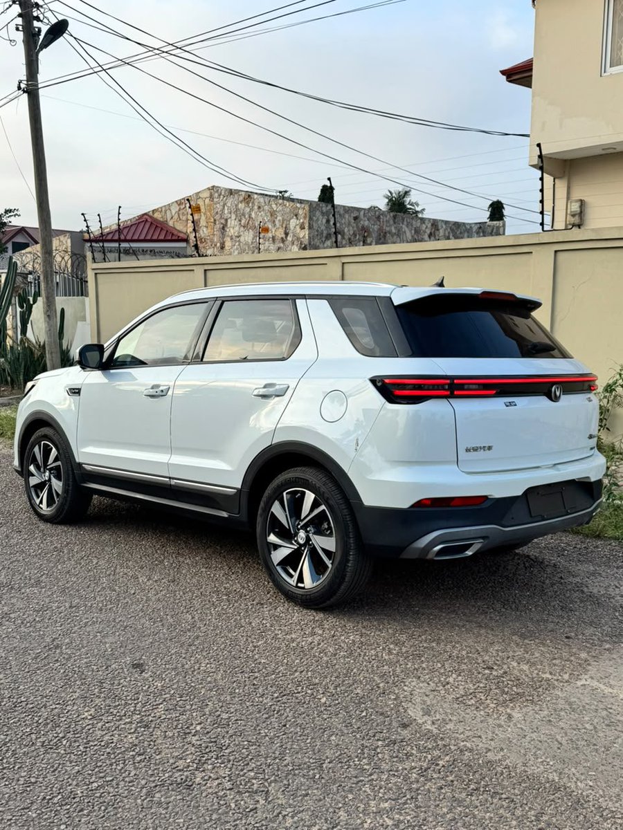 _papie's tweet photo. 🔔QUICK SALE🔔
CHANGAN CS55 Plus (2nd Gen)
 Engine: 1.5L Turbocharged Petrol
 Power: ~185 hp | Torque: 300 Nm
 Transmission: 7-Speed Wet DCT (Automatic)
 Drive: Front-Wheel Drive (FWD)
SUNROOF / ALLOY RIMS
PRICE: GHC 240,000 https://t.co/sp1Z3Ma01N