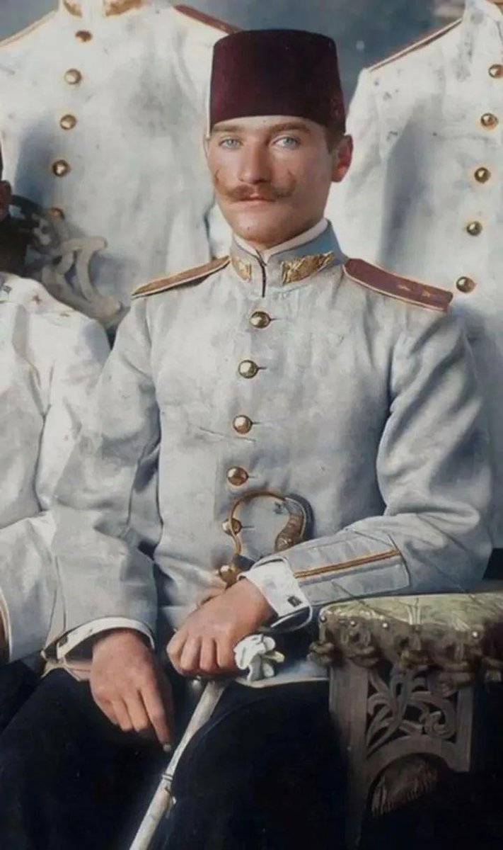 BeyhanArk2's tweet photo. "İnsan Türk olur da, nasıl Mustafa Kemal Atatürk'ten  yana olmaz?" https://t.co/ISq05Dp78O