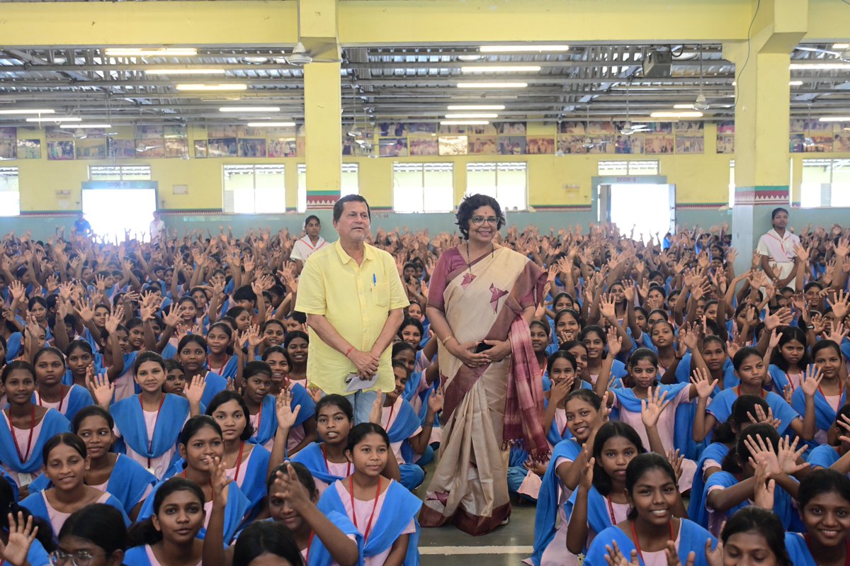kissfoundation's tweet photo. The KISS family was delighted to welcome Smt. Vijaya K. Rahatkar Ji, Hon’ble Chairperson, National Commission for Women, to the campus today.

During her visit, she spent time with our students, moved around the campus and interacted closely with our lovable KISSians, especially our girl students. Her warm interaction, encouragement and interest in their aspirations made the visit very special for everyone.

Her appreciation for KISS and for the education and empowerment of tribal children was deeply encouraging for the entire KISS family.

We are grateful to Smt. Rahatkar Ji for her valuable time, kind words and the affection she showed towards our students.