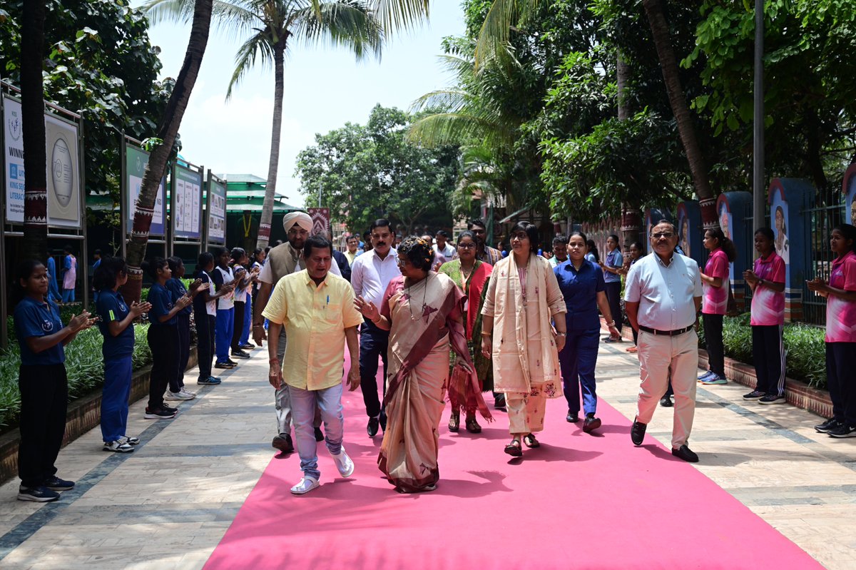 kissfoundation's tweet photo. The KISS family was delighted to welcome Smt. Vijaya K. Rahatkar Ji, Hon’ble Chairperson, National Commission for Women, to the campus today.

During her visit, she spent time with our students, moved around the campus and interacted closely with our lovable KISSians, especially our girl students. Her warm interaction, encouragement and interest in their aspirations made the visit very special for everyone.

Her appreciation for KISS and for the education and empowerment of tribal children was deeply encouraging for the entire KISS family.

We are grateful to Smt. Rahatkar Ji for her valuable time, kind words and the affection she showed towards our students.