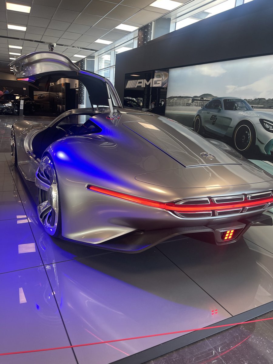 Tipsychigango's tweet photo. @Her_PrettyMind @MercedesBenz @MercedesBenzUK https://t.co/Cibg6XQZ7z