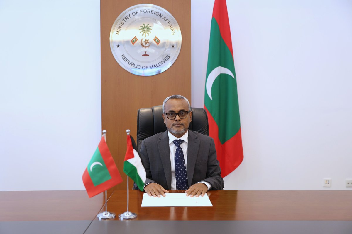 MoFAmv's tweet photo. The newly appointed Non-Resident Ambassador of the Republic of Maldives to the State of Palestine Dr. Ibrahim Zuhuree, presents Letters of Credence to the Minister of Foreign Affairs and Expatriates of the State of Palestine

📃Press Release | https://t.co/IvLQ7pd7B5 https://t.co/2hnr1KtT9P