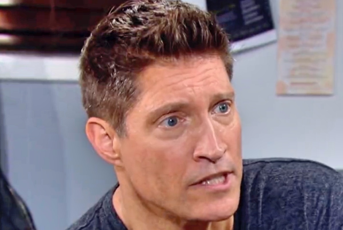 SoapCrushWorld's tweet photo. Deacon Sharpe Eyes New Love After Taylor Rejects His Proposal
More details: https://t.co/FPepeDTPIq
#BoldAndTheBeautiful #BoldandBeautiful #BB #DeaconSharpe #TaylorHayes #DarcyDylan #SoapOpera #SoapSpoilers #CBS #Daytime
Taylor's rejection of Deacon's ring opens the door for a new romance on B&B.
• Taylor turned down Deacon's proposal, leaving him hiding his disappointment.
• New character Darcy Dylan debuts August 27 - and sparks may fly with Deacon.
• Could Dylan's mom steal Taylor's man before the relationship fully unravels?