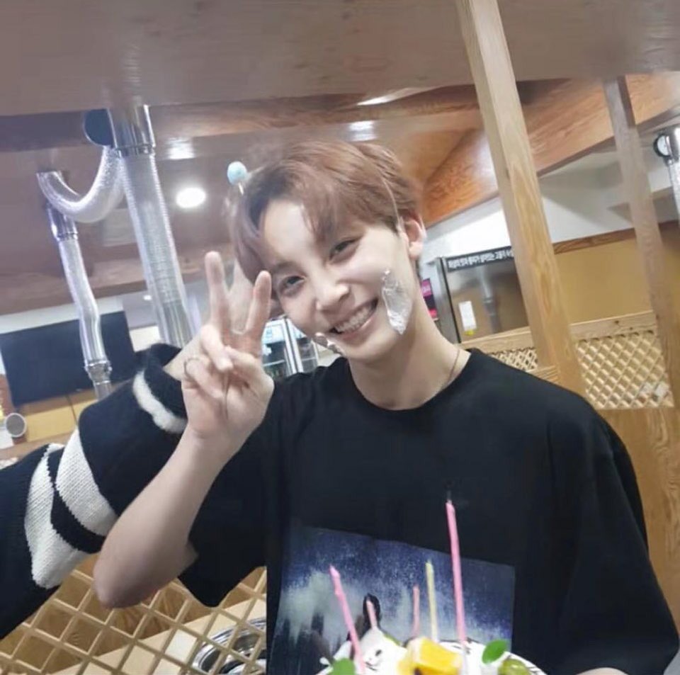 PAST_JEONGHAN_'s tweet photo. 🎂 2026 정한이 생일 카페 모음 🎂 https://t.co/HYCrX7WG7r