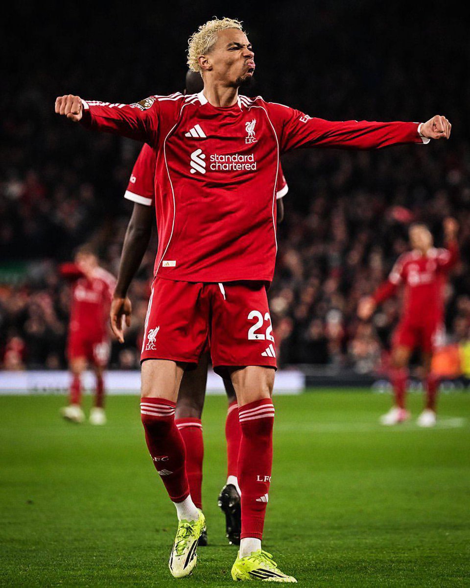 LFC_9ine's tweet photo. I want to see who Liverpool fans love the most. Ekitike or Szoboslai 

❤️ for Szoboslai 
♻️ for Ekitike https://t.co/TU9DdqPnF9