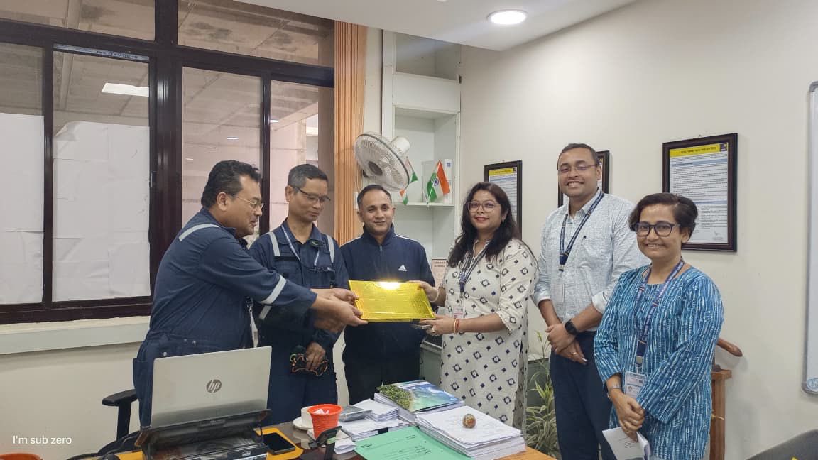 NRL_MoPNG's tweet photo. Engaging Minds, Promoting Integrity!
As part of #VigilanceAwarenessWeek2026, NRL held a “Chalta Bolta Quiz” across departments at Numaligarh on 03-09-2026, promoting integrity, transparency, ethics and probity.
#NRL #MoPNG #CVCIndia #CVO #Vigilance https://t.co/DuW2EPhHDC