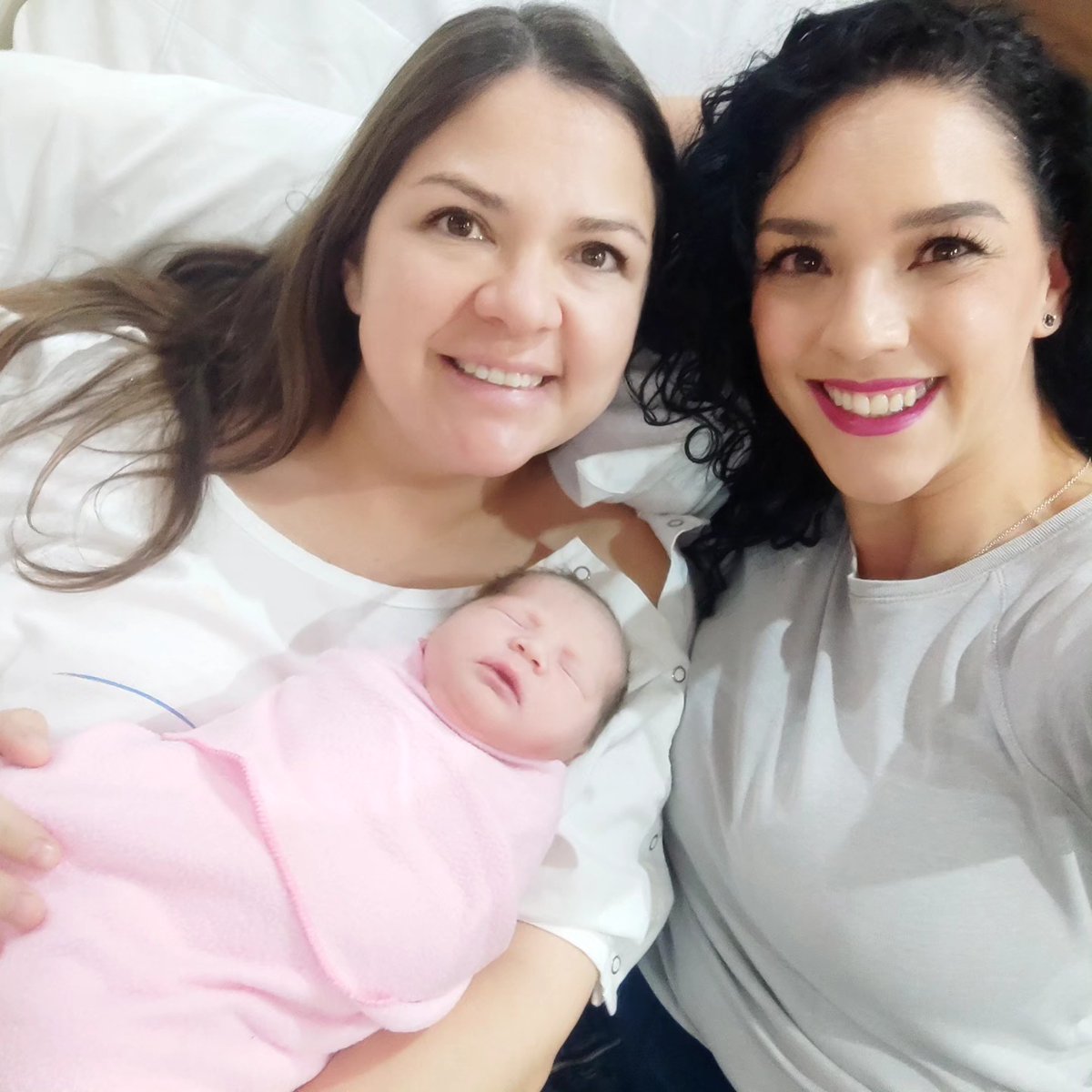 PhilNatoliiug's tweet photo. Celebrando la llegada de Eli a nuestras vidas 💖 BFF💕 Te Quiero Mucho mi Hermosa Wera 🩷 Felicidades https://t.co/mDqXvXcb3O