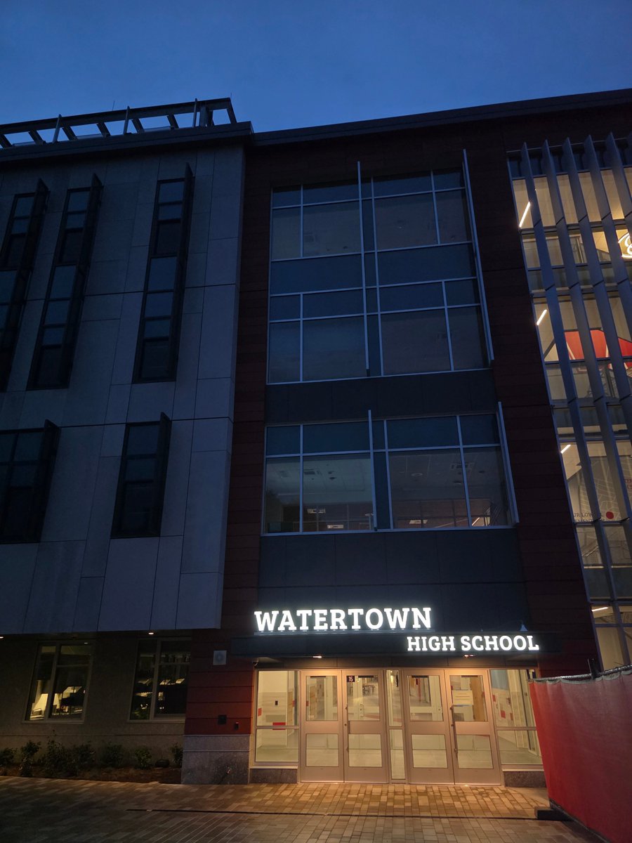 OnlyInBOS's tweet photo. Watertown is now home to the greenest high school in the country.

The new $219 million Watertown High School is set to become the first high school to achieve both net-zero energy and LEED 4.1 Platinum status. https://t.co/t8ixXCSfvP