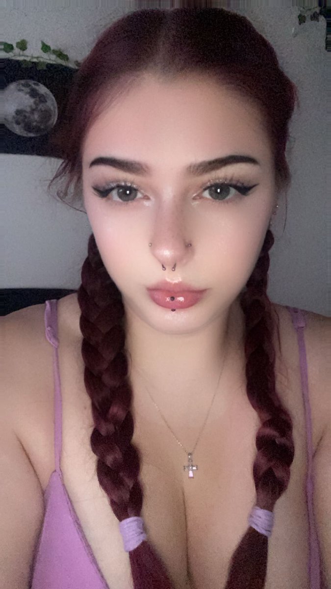 taurusxkitty's tweet photo. i love purple <3 https://t.co/8MXTDGoVYE