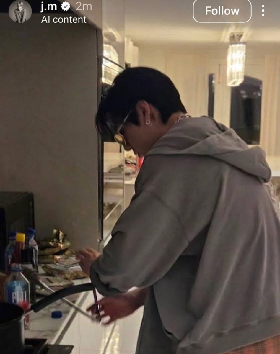 lvthvkook's tweet photo. but they said ??😭😭 https://t.co/VliHcjnEDW