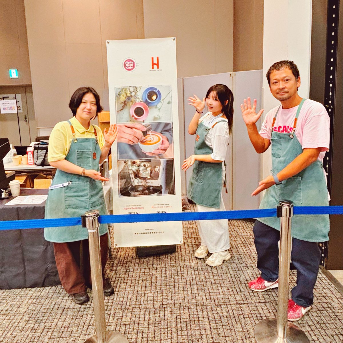 AlphaBettiCafe's tweet photo. DroidKaigi2026の3日目コーヒーの提供行ってまいりました！のべ1,624杯という驚異的な杯数作りました笑 たくさんの方に飲んでいただきとても嬉しい3日間でした！ありがとうございました😊
追伸: 3日目のココナッツラテは大好評だったので店舗でレギュラーメニュー化します！
#DroidKaigi https://t.co/4n1ADGsi5r
