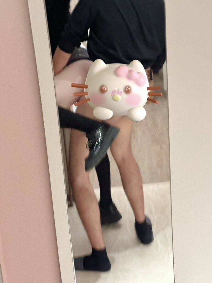 yamadchi1's tweet photo. 天塌了

我弟把我给超了  我现在懵懵的😡

第一视角  赶紧看，准备删了… https://t.co/nu6WumHCrA