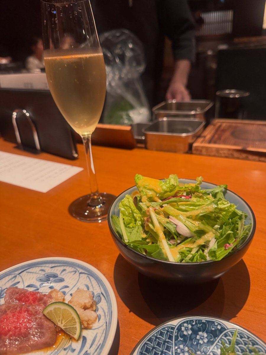 mia830527's tweet photo. 今日は落ち着いた雰囲気の中で、ゆっくり和牛を楽しんできました
どのお料理も丁寧で、素材の美味しさもしっかり感じられて満足
こういう夜って、なんだか心まで満たされるね。 https://t.co/5HnhupZUS6