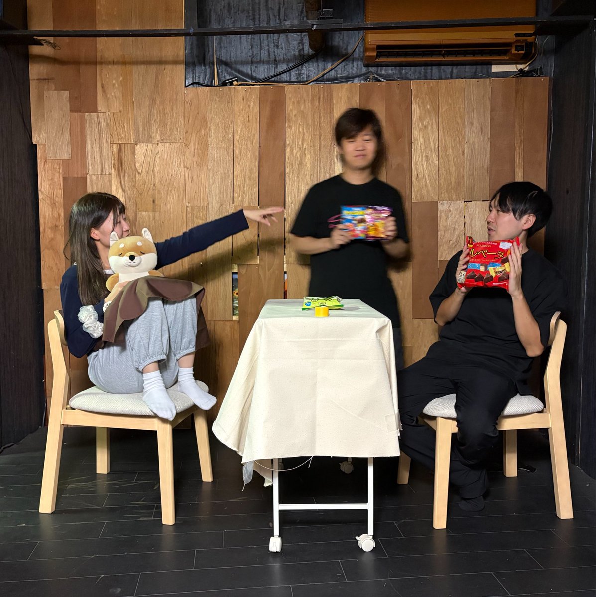 2QQQ_2000's tweet photo. #2QQQ今さら
　／
🐶小屋入りしたぞ〜〜！
　＼

今回の会場は ちず屋の2階 さん！
アーケードのある古町通りから細い路地に入ったところにある、隠れ家うどん屋さん「ちず屋」さんの2階をお借りします✨

ご予約は前日23:59まで！
お忘れなく！

ご予約フォーム⬇️
https://t.co/3PBsNarwKD https://t.co/EpQllGfLkI