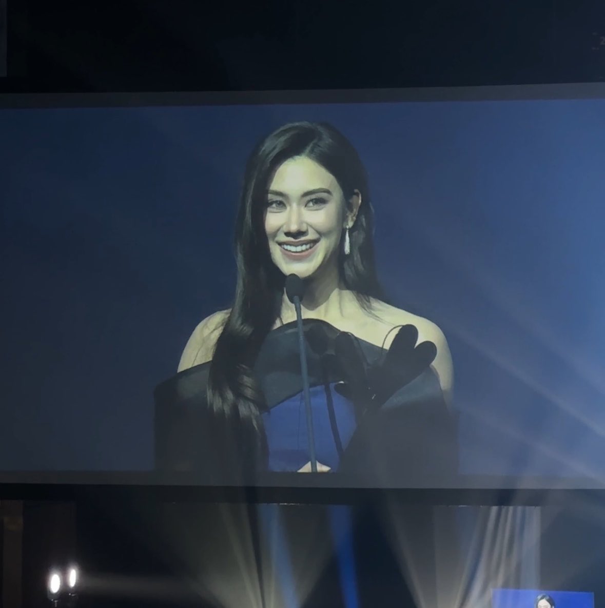 januaryssw_'s tweet photo. Evelyn Hugo and her Celia St. James.

LENAMIU AT Y ENT AWARDS

#YEntertainAwardsxLenaMiu
#YEntertainAwards2026 
#LenaMiu #ลีน่าหมิว https://t.co/OvrZ6W1fsD