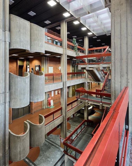 YugoslavVisuals's tweet photo. Faculty of Philosophy, Novi Sad University, built between 1974 and 1979. https://t.co/LjeoYwfxdY