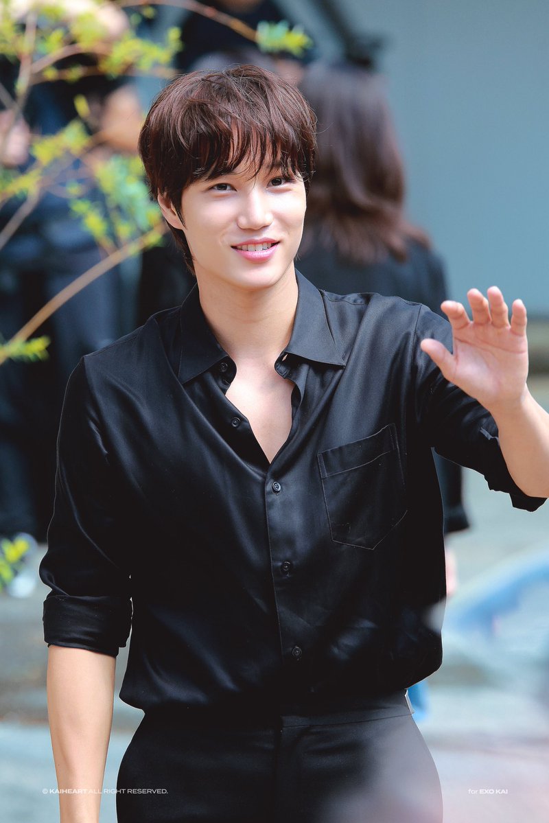 KAI_HEART_114's tweet photo. 260903 입생로랑 뷰티　

#카이 #종인 #KAI #엑소카이 #金钟仁 #EXO
@weareoneEXO https://t.co/QdnL4lSLzO