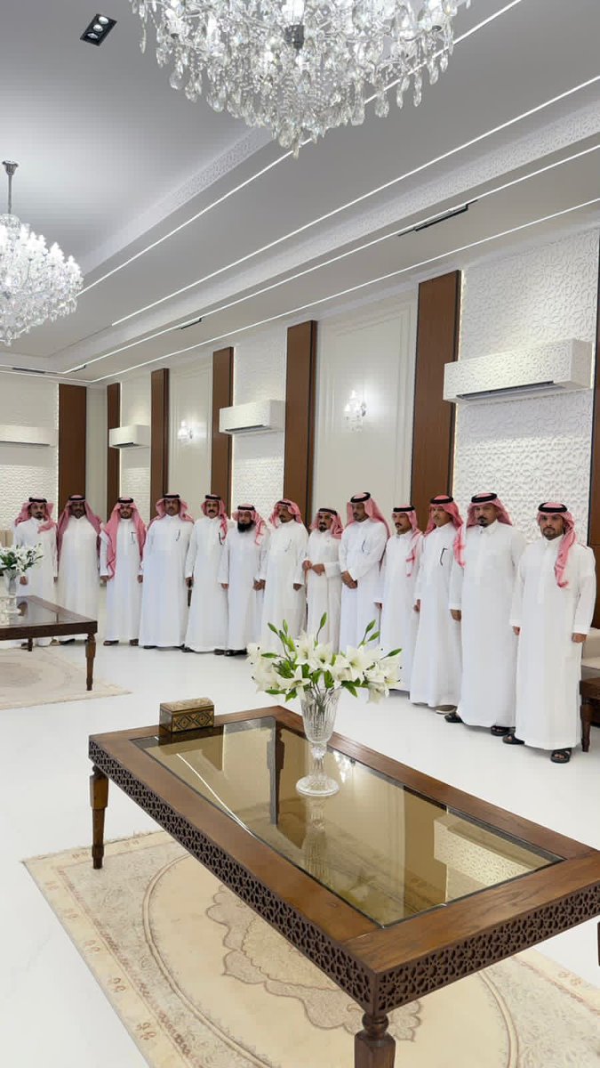 alms3od00's tweet photo. بسم الله الرحمن الرحيم 

تعلن لجنه المسعود بقيادة الشيخ/ جديع بن عواد اللغيصم  والشيخ / فهيد بن عواد اللغيصم عن دعوه ابناء العمومه للمساهمه مع ابن العم / منصور بن زامل المسعودي في الديه المطلوبه عليه اثر حادث مروي لوالده المتوفي رحمه الله وغفر له 
كتب الله لكم الاجر والثواب https://t.co/p4nwn8fqjR