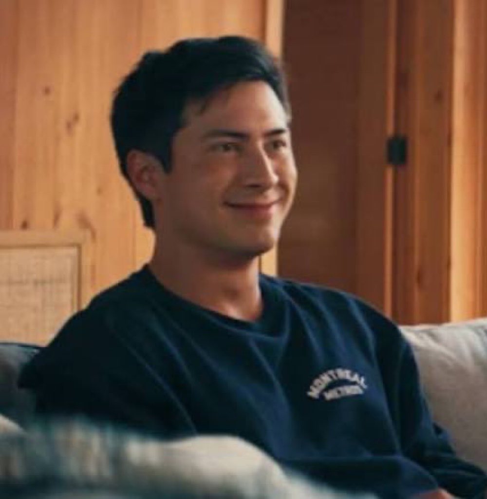 shanehollaner4's tweet photo. “if he weren’t so fucking scary, shane would say he was handsome” 😭😭😭😭😭😭😭😭 https://t.co/okn5OC4zB3