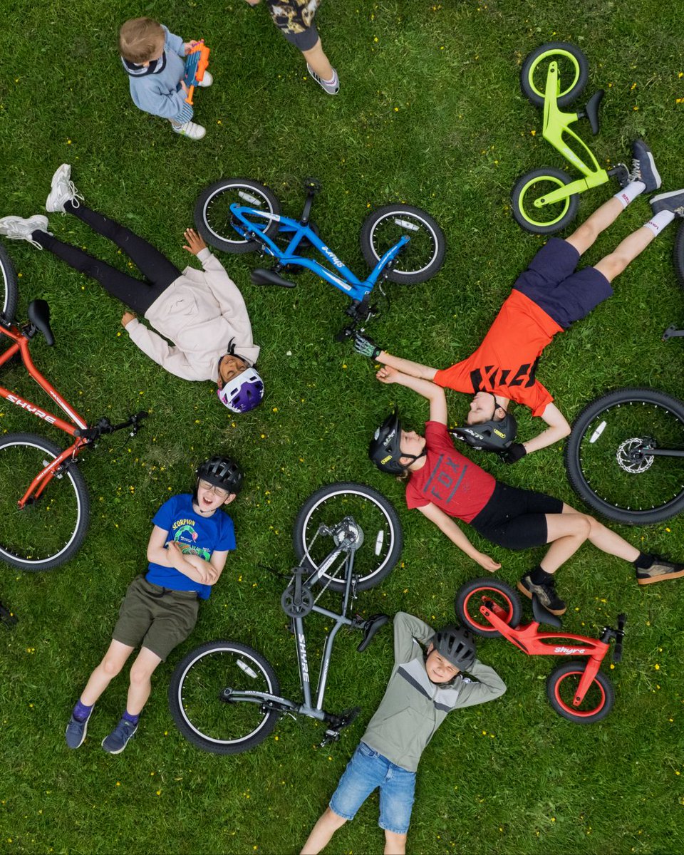 Shyrebikes's tweet photo. These smiles are the goal!🤩 

This is exactly why Shyre Bikes exists - getting kids &amp; their parents outdoors, making memories &amp; having fun. From building their confidence on our Balance Bike to off-road riding on our MTB Eastie, we're here for the full journey. https://t.co/UmdoWgc1dZ