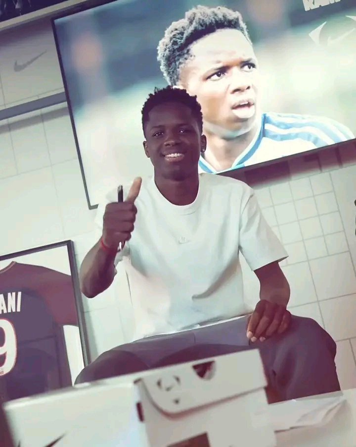 iBleFoot's tweet photo. 🇭🇹🇦🇷 Kiki Ramos annonce officiellement sa signature ✍️ avec Nike. 👟🔥 https://t.co/FiMxx3bKKT