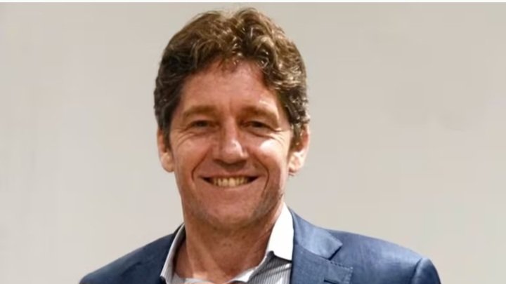 MARCELOFAVAOK's tweet photo. MATARON DE UN CUCHILLAZO A EX FUNCIONARIO K ‼️

Encontraron muerto en la calle a un exfuncionario de la Procuración que iba a ser juzgado en una causa de corrupción K.

Guillermo Bellingi, de 55 años, apareció con un cuchillazo en el pecho en Villa Elisa. El debate oral junto a Alejandra Gils Carbó debía comenzar en 20 días.