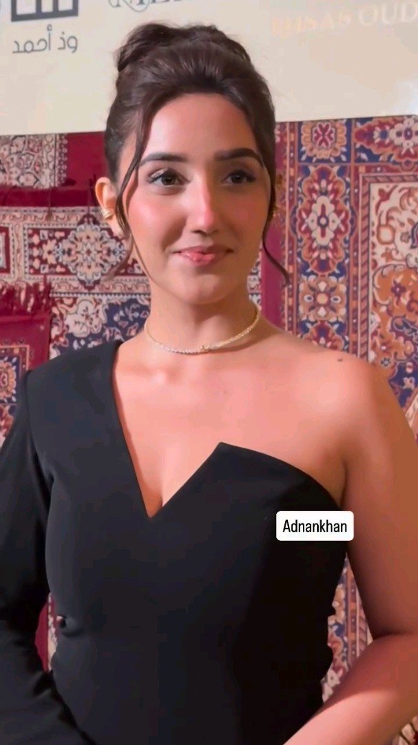 AshnoorOFC's tweet photo. Ashnoor spotted at Ahmad’s birthday celebration, looking effortlessly elegant in an all-black ensemble. 🖤✨

Graceful, poised, and radiating her signature charm, she truly carried the look with so much sophistication. 🧿✨

#AshnoorKaur #Ashnoorians @ashnoorofficial https://t.co/FEwvDRy34T