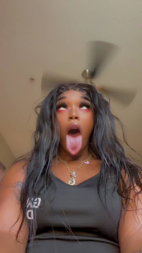 Jhene_Butt's tweet photo. Sloppy or car sex   #meetups #buyingcontent #horny #facetime #nsfwtwt #backshots https://t.co/z0O8AGtXbA