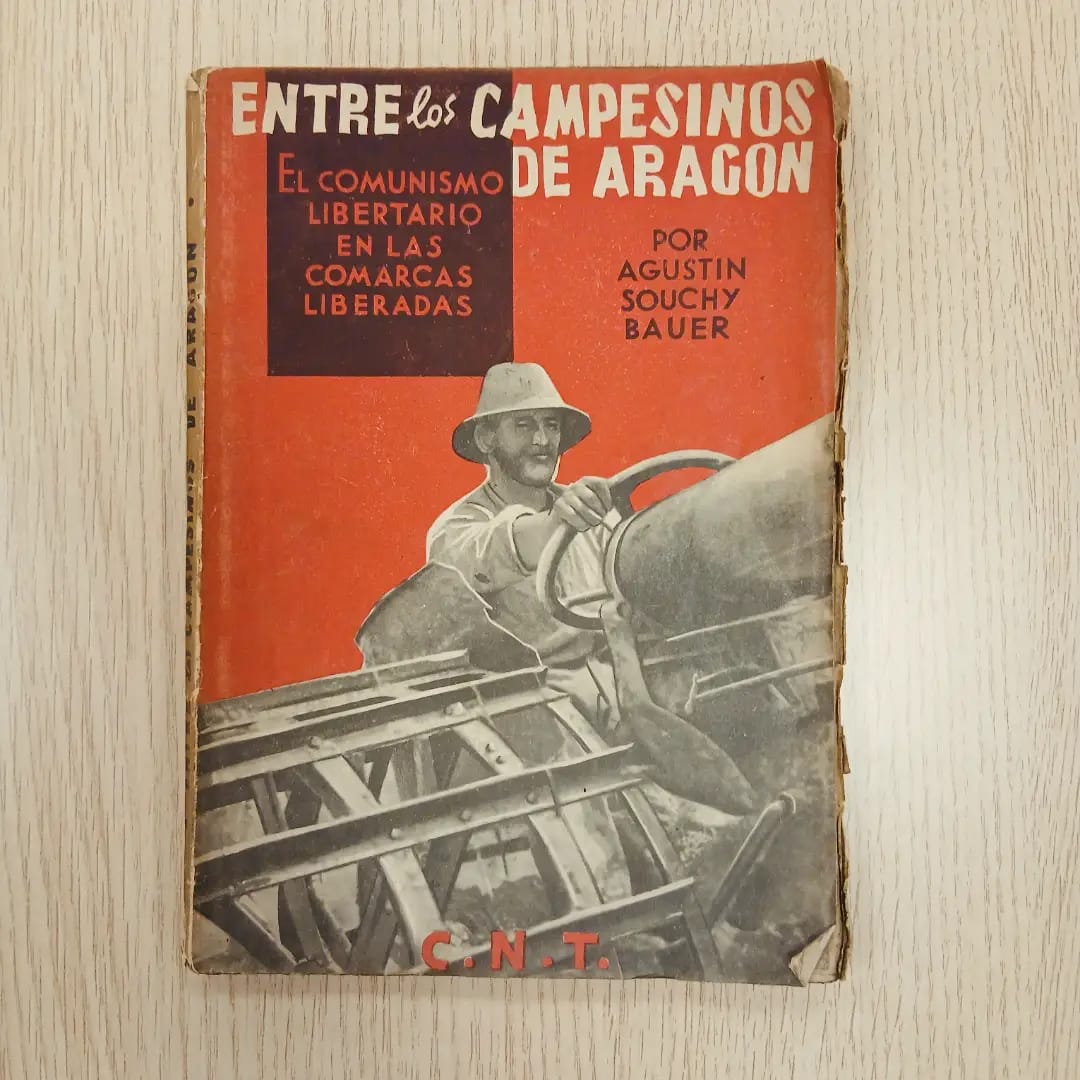 FAnselmoLorenzo's tweet photo. Algunos de los libros que mostramos en la exposición 'La llama, siempre viva, de la Revolución Social', organizada por la FAL el pasado julio, regresan hoy a biblioteca.
❤️🖤 https://t.co/Fm5tbXCzuR