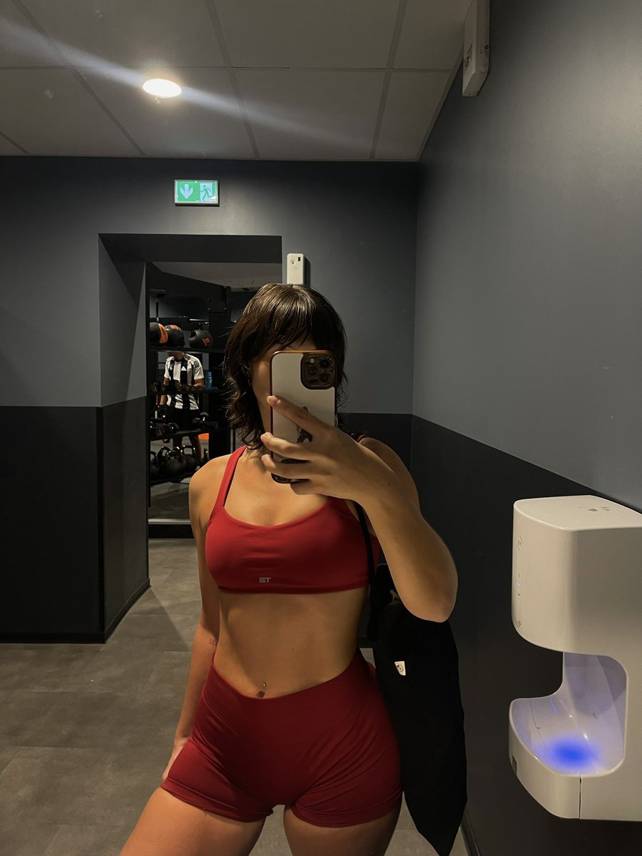 manonsaignes's tweet photo. 🏋🏽‍♀️ https://t.co/8uR7TmdE5D