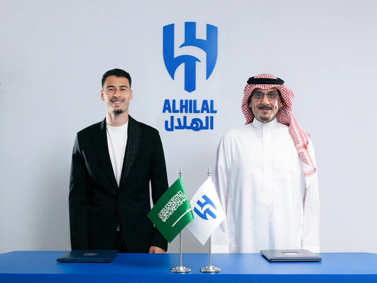 Nawaf_STATS's tweet photo. 🚨🚨🚨🚨🚨🚨⚠️ للتاريخ :

نادي ارسنال يقوم بأكبر عملية بيع في تاريخ النادي وذلك من انتقال مارتينيلي للهلال بقيمة 70 مليون يورو 🔥😱 https://t.co/vlFmz1lhwI