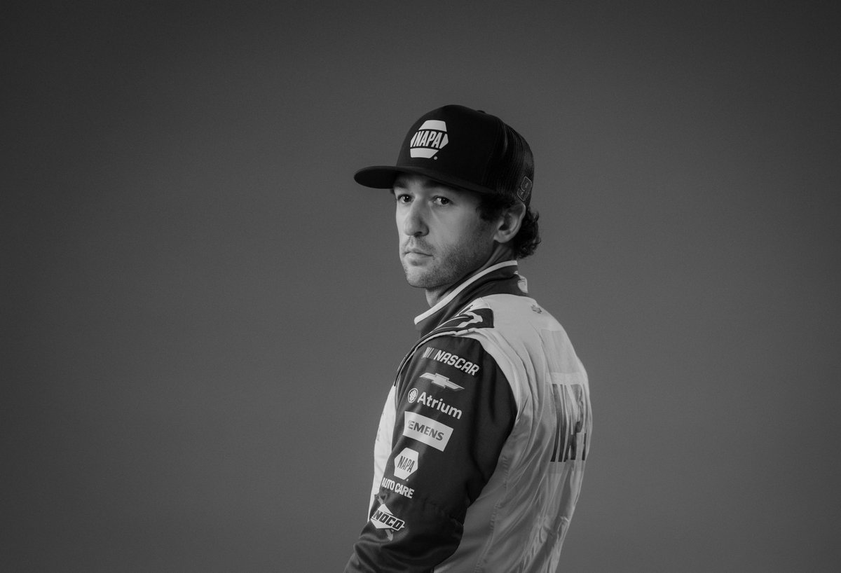 chaseelliott's tweet photo. The Chase is here. Let’s get after it. ⏰ https://t.co/I7yGzL5ao0