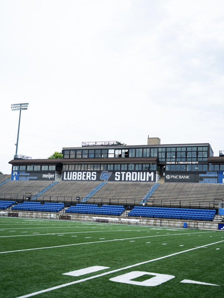 gvsufootball's tweet photo. PACK THIS PLACE. TONIGHT! ⚓

#AnchorUp | #ForTheValley | #WAWG https://t.co/jYTjh1cfqh