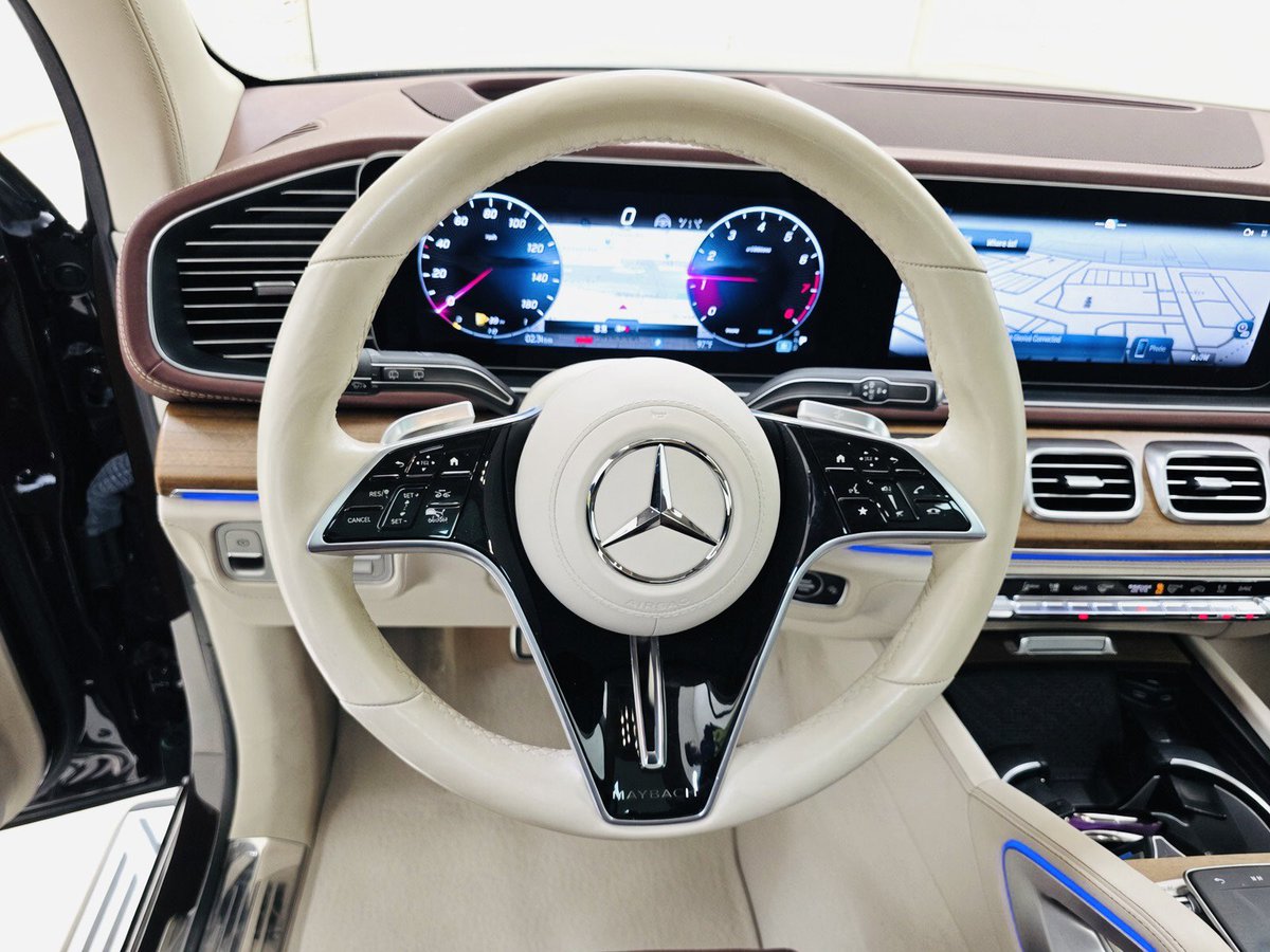 m_jautos's tweet photo. Brand New Mercedes GLS 600 Maybach Sold✅ Congratulations @davido 👑

🎉🎉 https://t.co/qzycokovt2