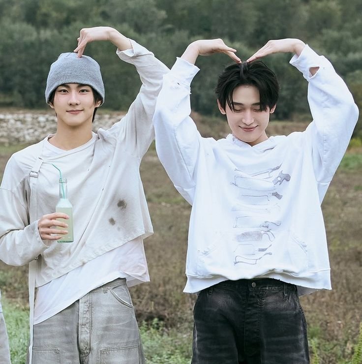 seherr_1009's tweet photo. Tag postuu

Dokuuz taggleri gelsiin 

두 사람의 미소가 영원히 이어지길
#BlueMoon_with_SUNOO_JUNGWON
#BoycottHYBE_StandForSevEN https://t.co/cW6r9D4dFY