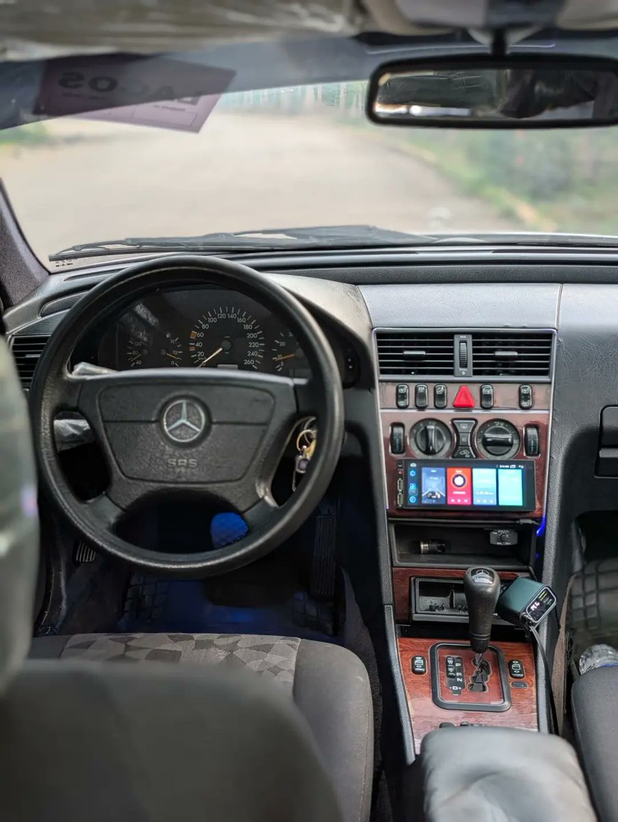 CarlineRandol's tweet photo. BENZ C230 2000 
Clean used 
Fitted with GLE53 2025 ambience 
Buy and fly 
Bigboy deal 
PRICE: 4. 810M LAST 
LOCATION: ABJ NG https://t.co/dz2W6cLelJ
