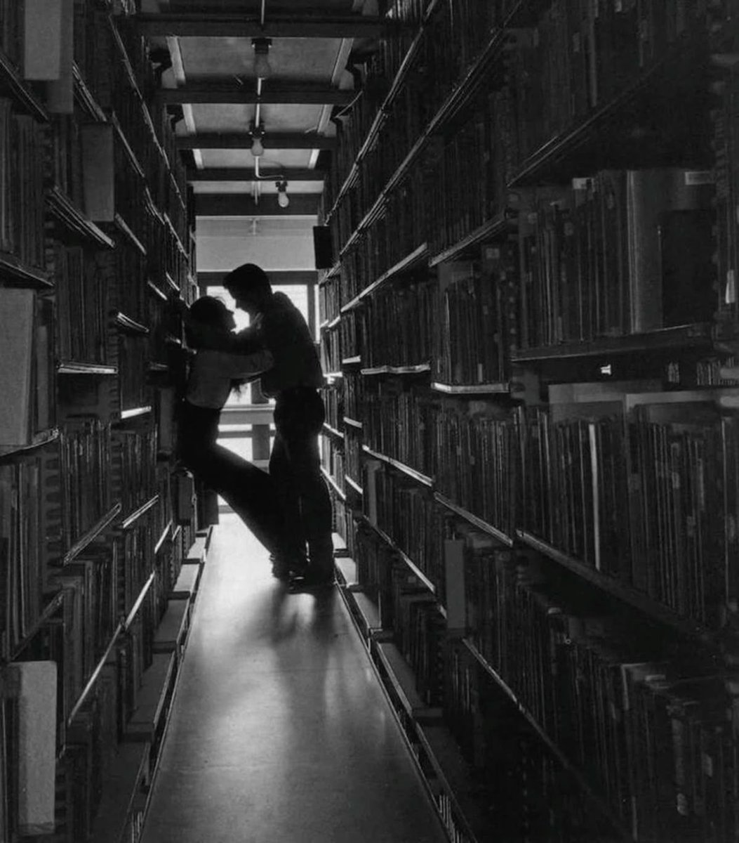 bibliverso's tweet photo. Leria o livro pelas trope??

AMBIENTE ACADÊMICO - PESQUISADORA X SUJEITO DE PESQUISA - IDENTIDADE SECRETA - ENCONTROS NO ESCURO - ROMANCE ADULTO https://t.co/euu0MKs6tK