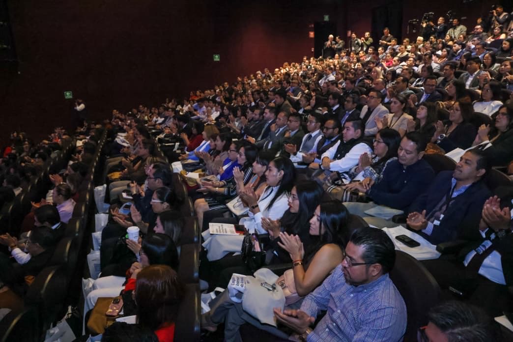 armentapuebla_'s tweet photo. En el Congreso Internacional de Actualización Probatoria ⚖️📚 sumamos esfuerzos para servir mejor a las y los poblanos, con la actualización y el intercambio de experiencias que son fundamentales para fortalecer la justicia.🙌🏻 https://t.co/PcJMVLS9Sn