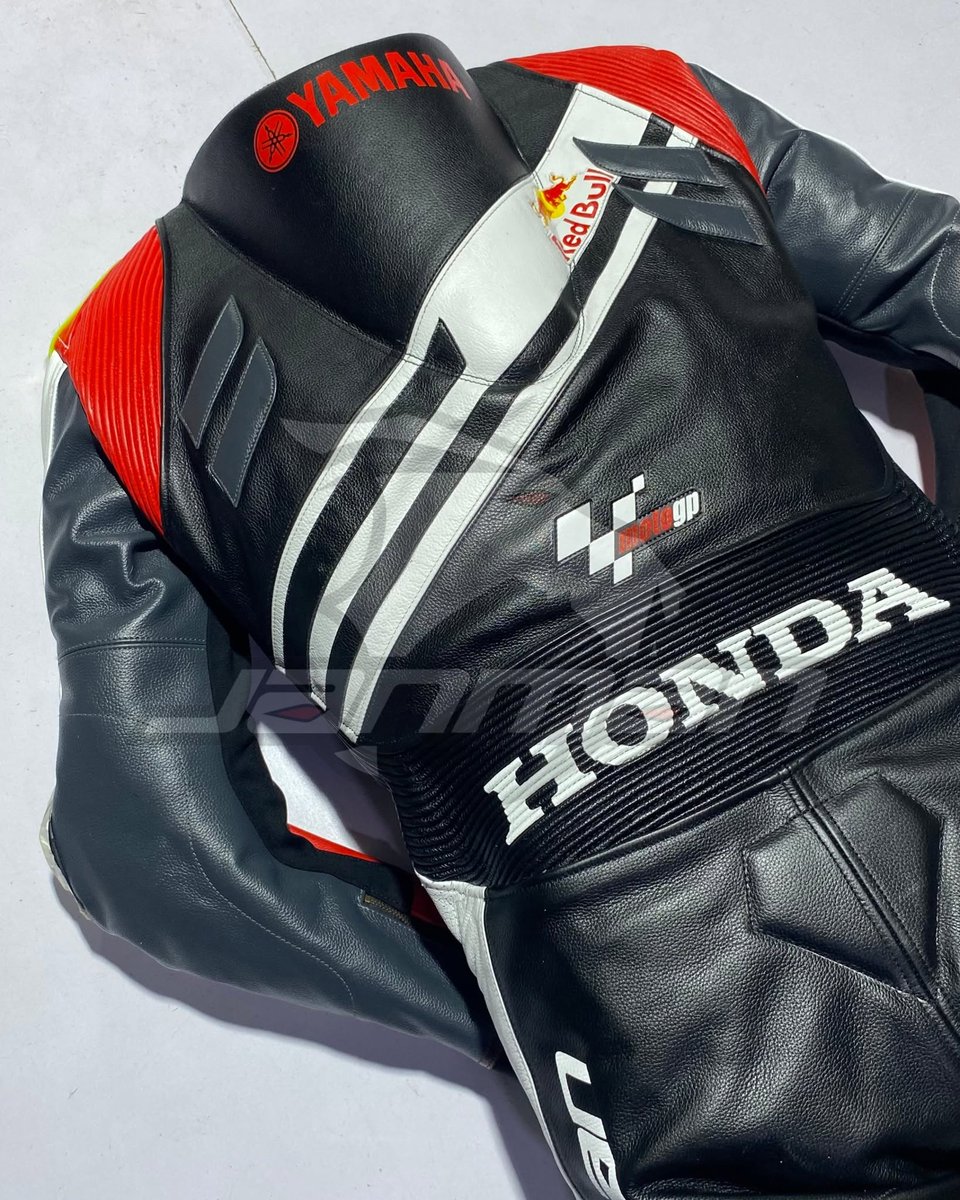 PearlyLindbeck's tweet photo. AAA-crafted custom cowhide race leathers

Model: CUSTOM
Made to AAA, FIM, MFJ specs
Level: TRACK or CHAMPIONSHIP
Protection: CE Level 1 or 2, Type A or B
Airbag compatible on request
Available for men, women and kids

Crash-tested bespoke leathers https://t.co/JDAJSL1Szv