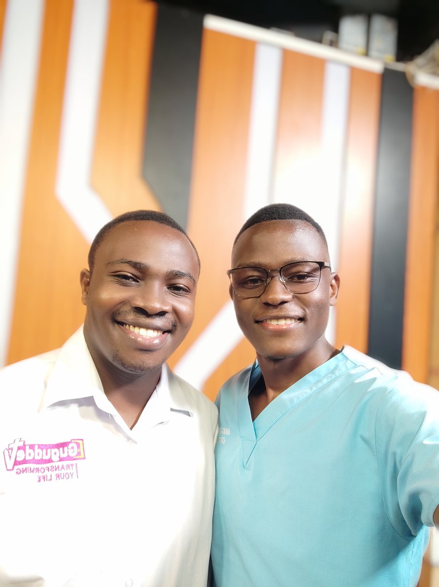 BenjiPro01's tweet photo. A great inspiration figure that has set the nutrition landscape to another level. 

So privileged to have crossed paths with you. More life returns your way as you continue to serve this great nation. Happy Birthday fellow Comrade @NutritionistKD🥳

#HealthcareHeros | #BirthdayKD https://t.co/QBEr5DdoUR